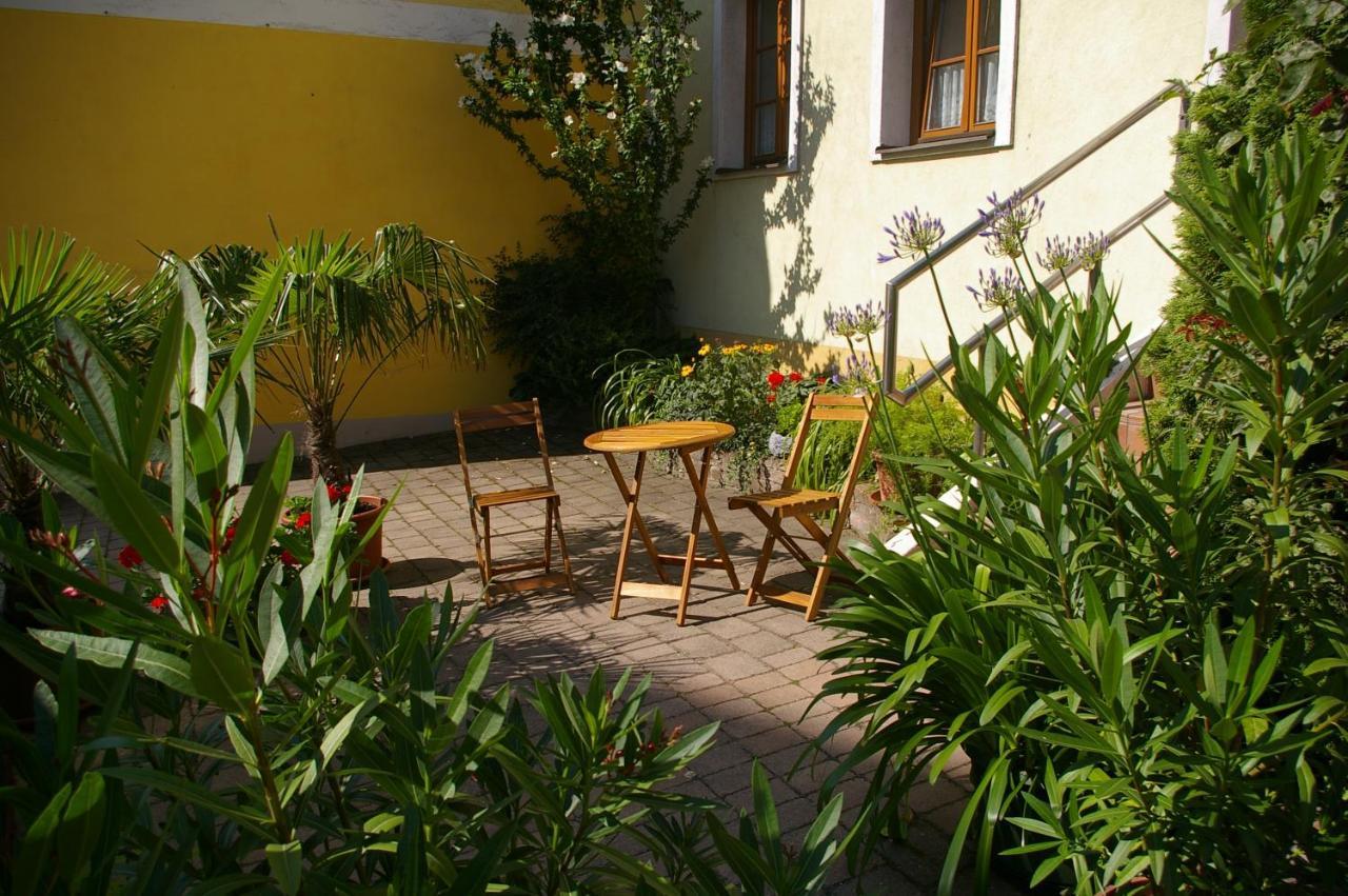 Ferienwohnung Zum Kapuziner Poysdorf Buitenkant foto