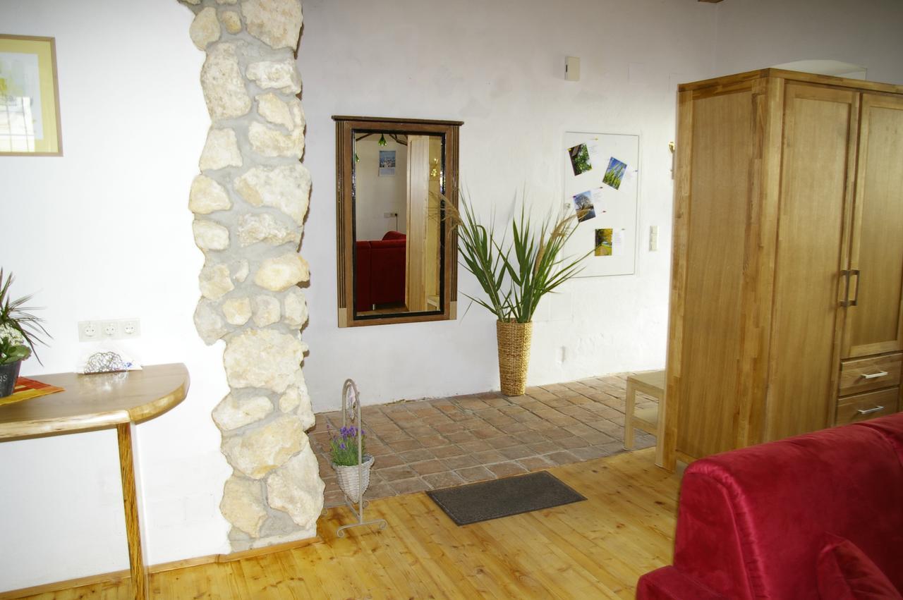 Ferienwohnung Zum Kapuziner Poysdorf Buitenkant foto